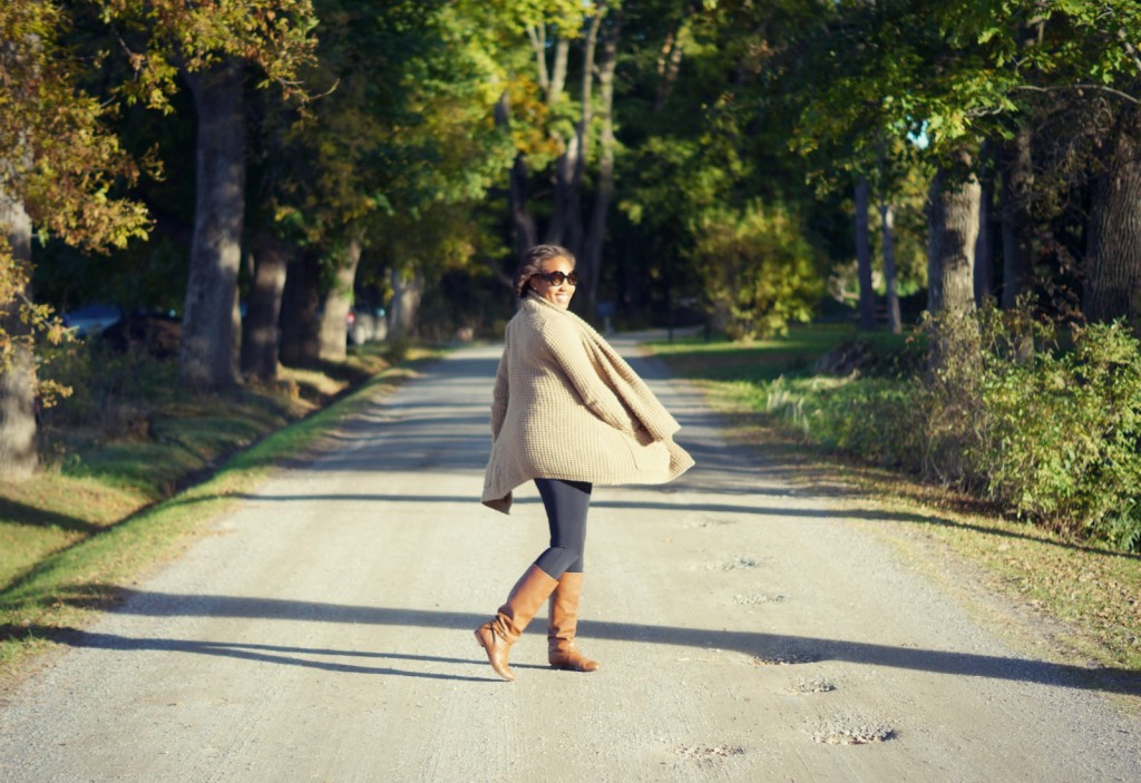 What to Wear in the Adirondacks: Flyaway Cardigan + Leggings