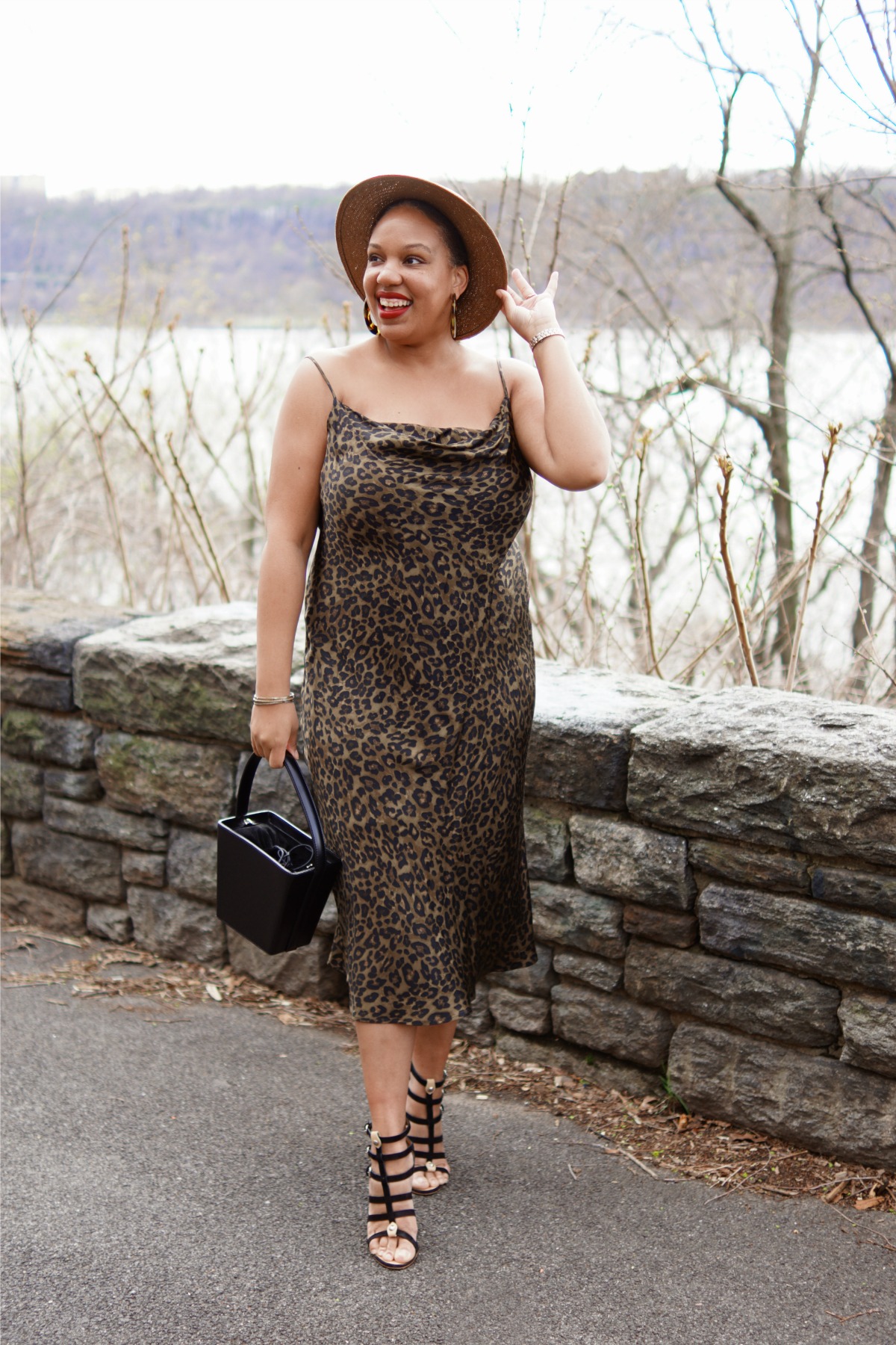 SKIMS Shapewear Review - Closet Confections